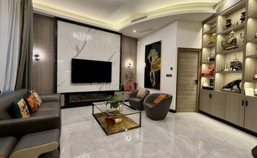 Apartment in Thiers, Le Raincy, France 1
