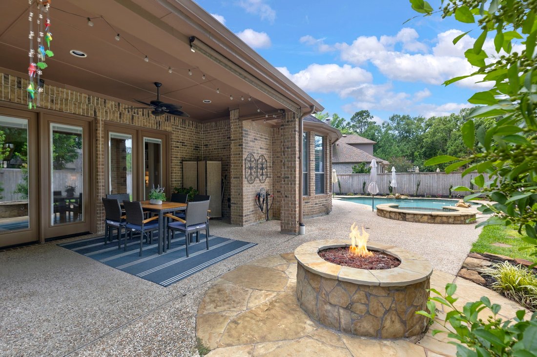 House in The Woodlands, Texas, United States 2 - 18659757