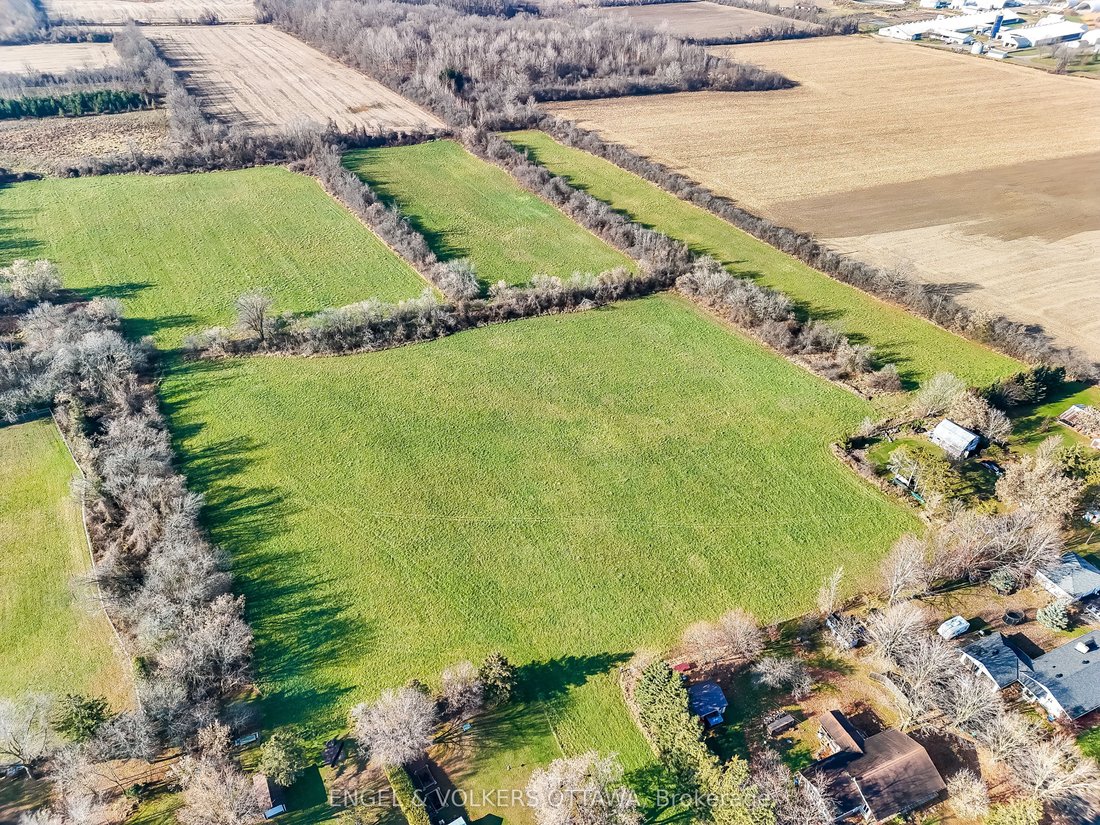 Land in Ottawa, Ontario, Canada 2 - 18664376