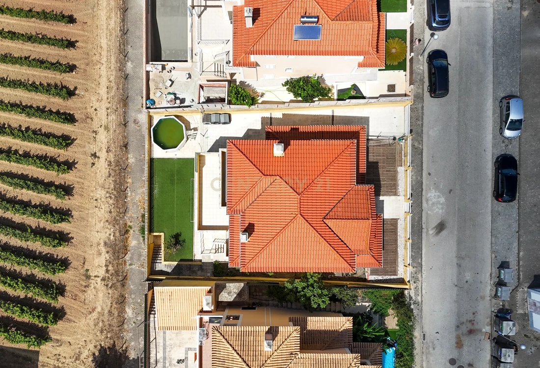 Villa in Encarnacao, Lisbon, Portugal 2 - 18647403