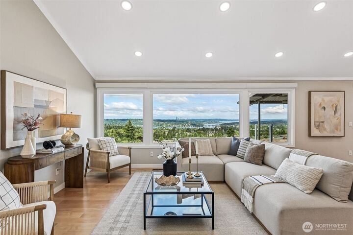 House in Bellevue, Washington, United States 2 - 18665593