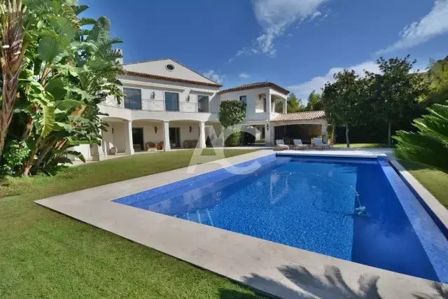 Villa in Fontmerle, Antibes, France 2 - 15817235