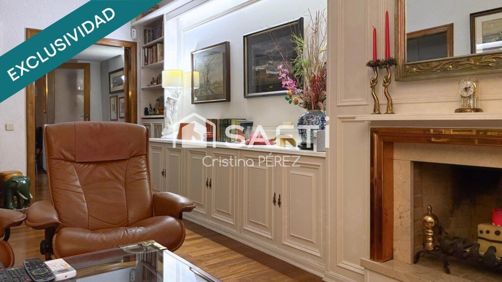 Apartment in Sarrià-Sant Gervasi, Barcelona, Spain 1 - 18666647