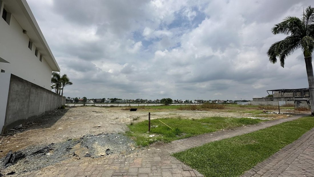 Land in Samborondón, Guayas, Ecuador 2 - 18660745