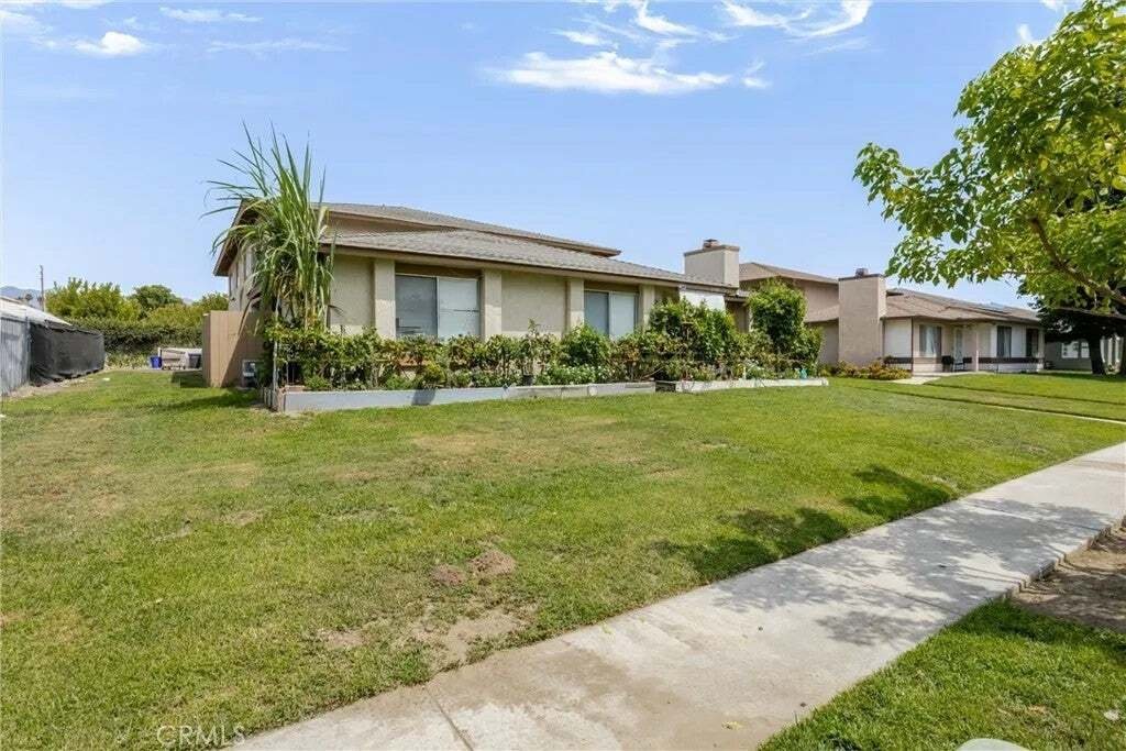 Redlands, California, United States 4 - 18663926
