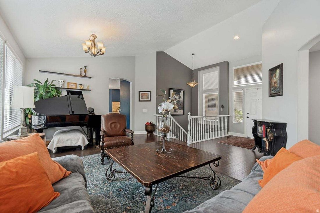 House in West Jordan, Utah, United States 4 - 18662229