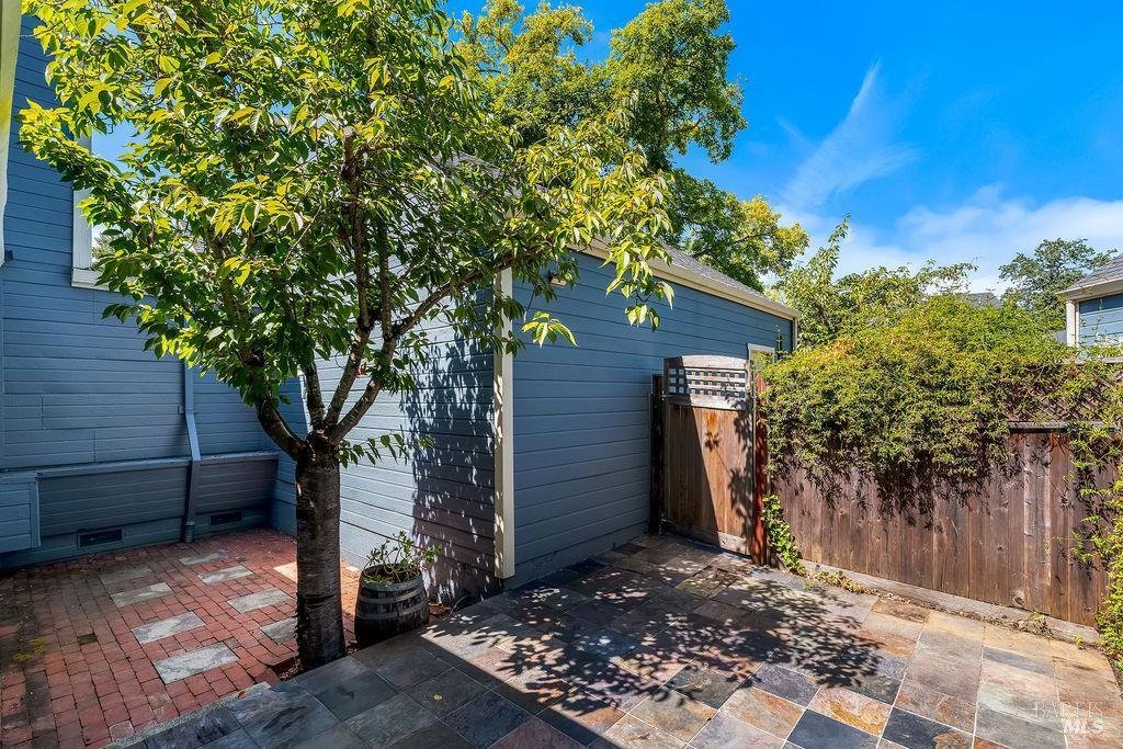 Townhouse in Santa Rosa, California, United States 2 - 18661152