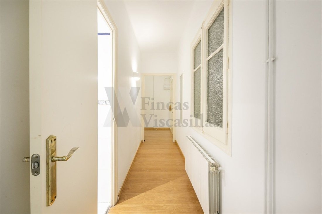 Apartment in Eixample, Barcelona, Spain 4 - 18665926