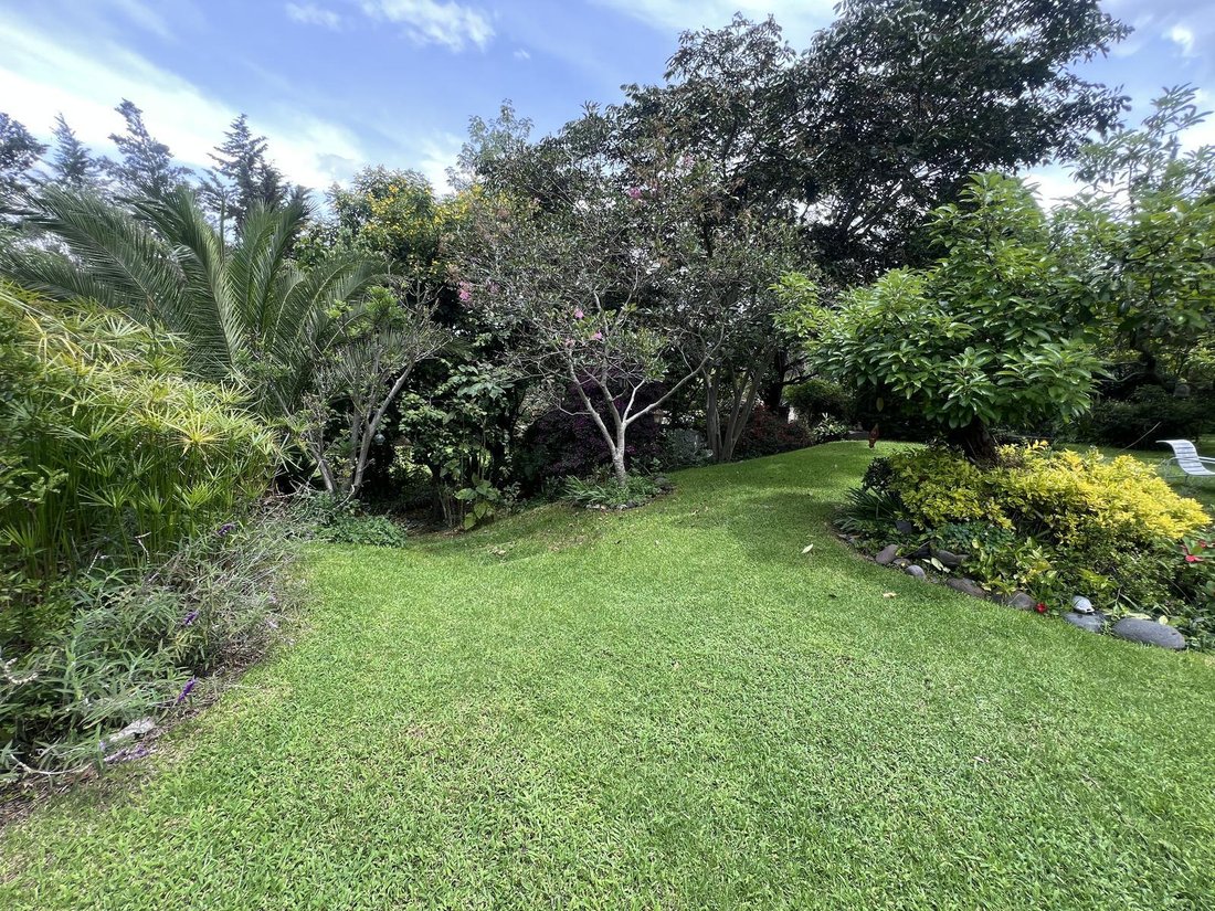 Land in Quito, Pichincha, Ecuador 1 - 18661705