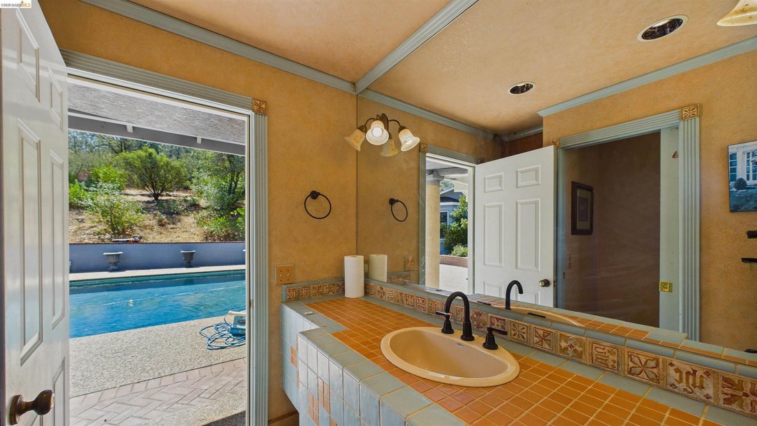 House in Sonora, California, United States 2 - 18671032
