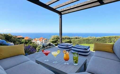 Villa in Ajuda da Bretanha, Azores, Portugal 1