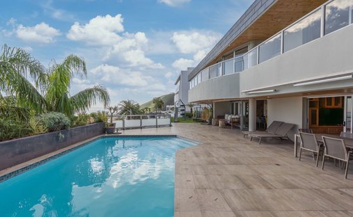House in Fresnaye, Atlantic Seaboard, Cape Town 1
