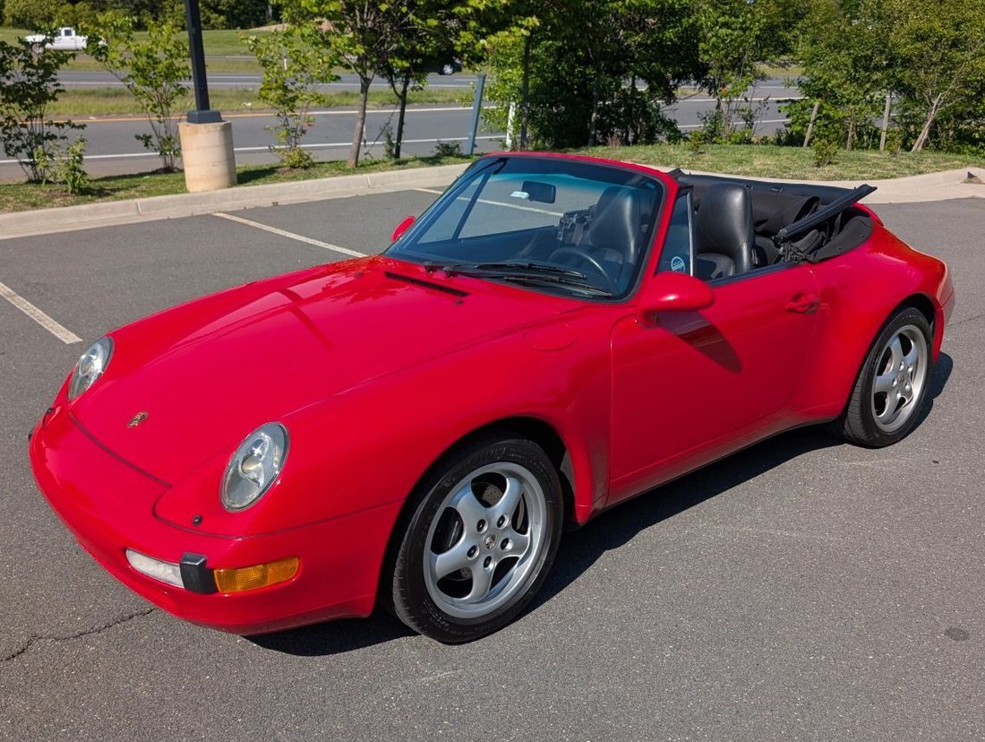 Cabriolet in Ashburn, VA, United States 2 - 17848343