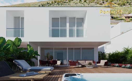 Villa in Sao Martinho, Madeira, Portugal 1
