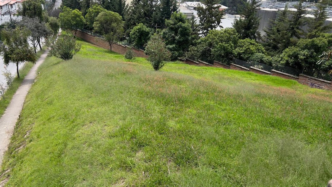 Land in Quito, Pichincha, Ecuador 3 - 18661503