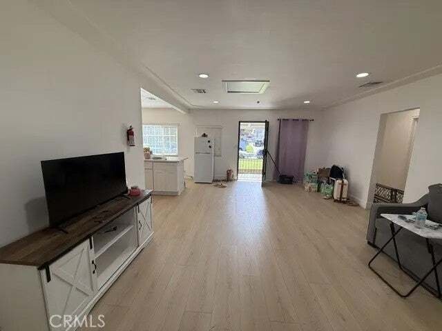 Alhambra, California, United States 5 - 18667972