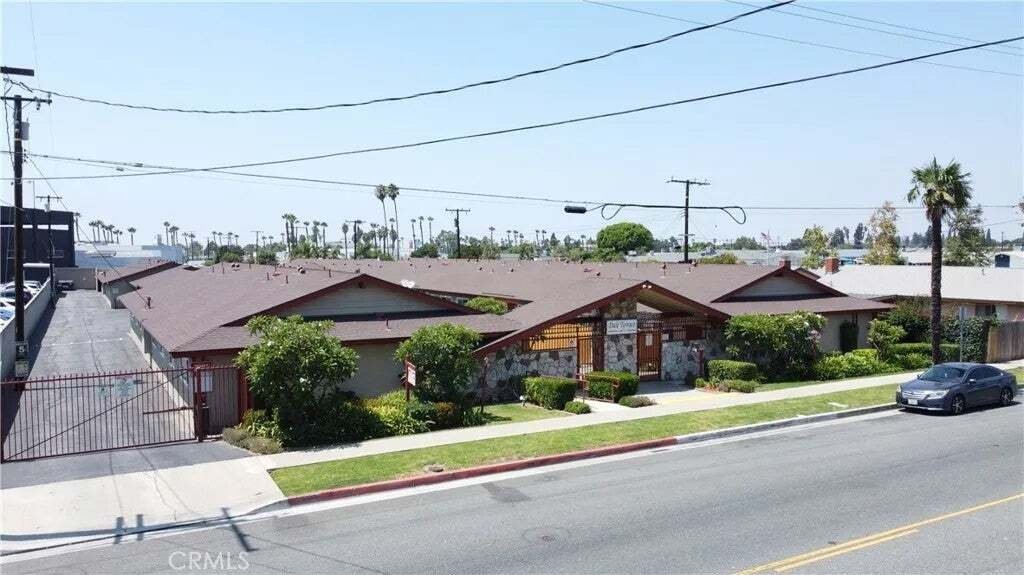 Autres à Buena Park, Californie, États-Unis 3 - 18669384