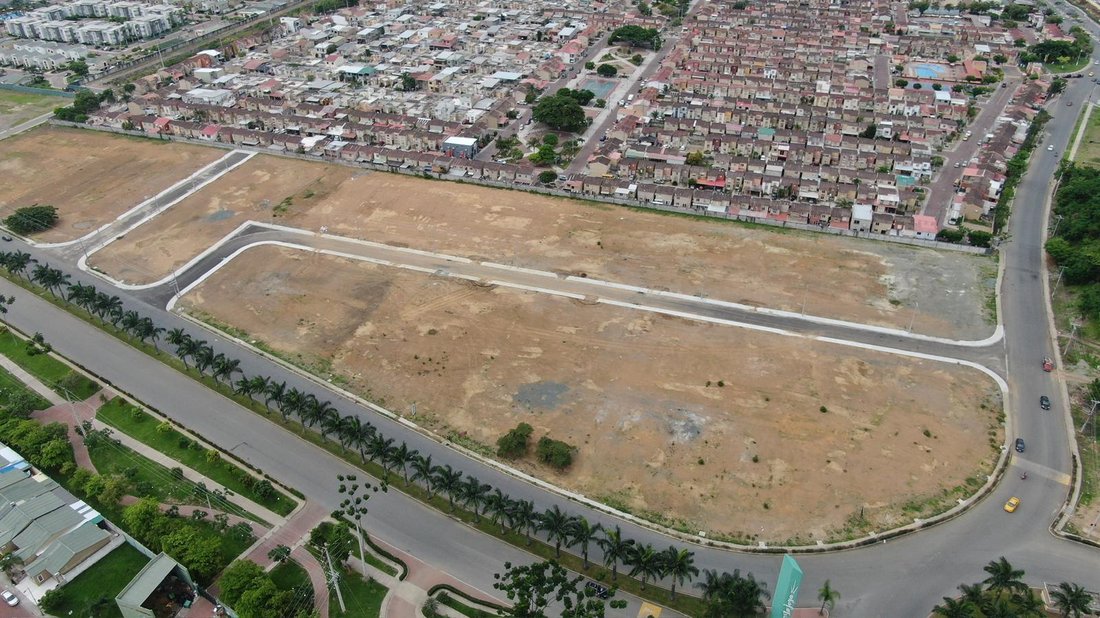 Land in Guayaquil, Guayas, Ecuador 1 - 18660522