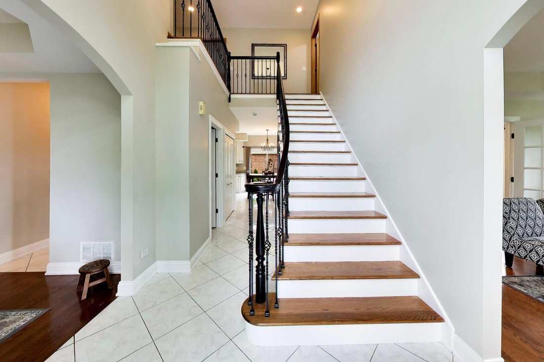 House in Roselle, Illinois, United States 3 - 18666888