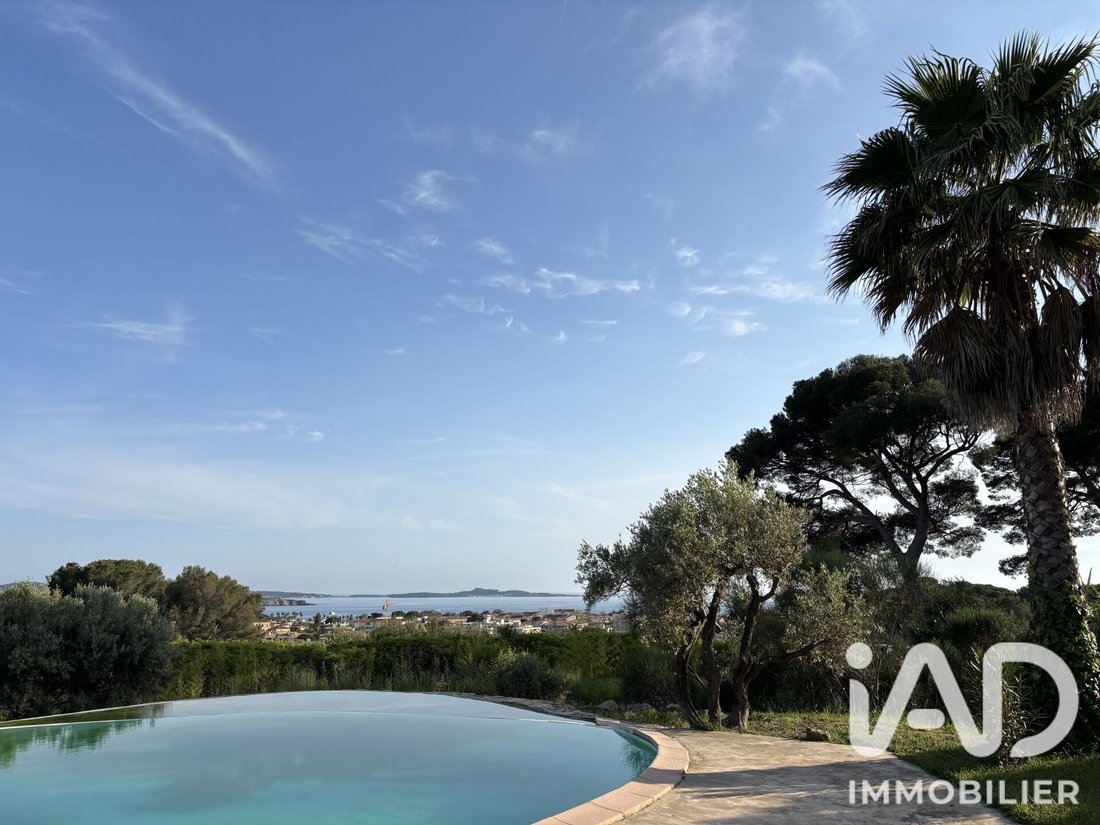 House in Sanary-sur-Mer, Provence-Alpes-Côte d'Azur, France 1 - 18668225