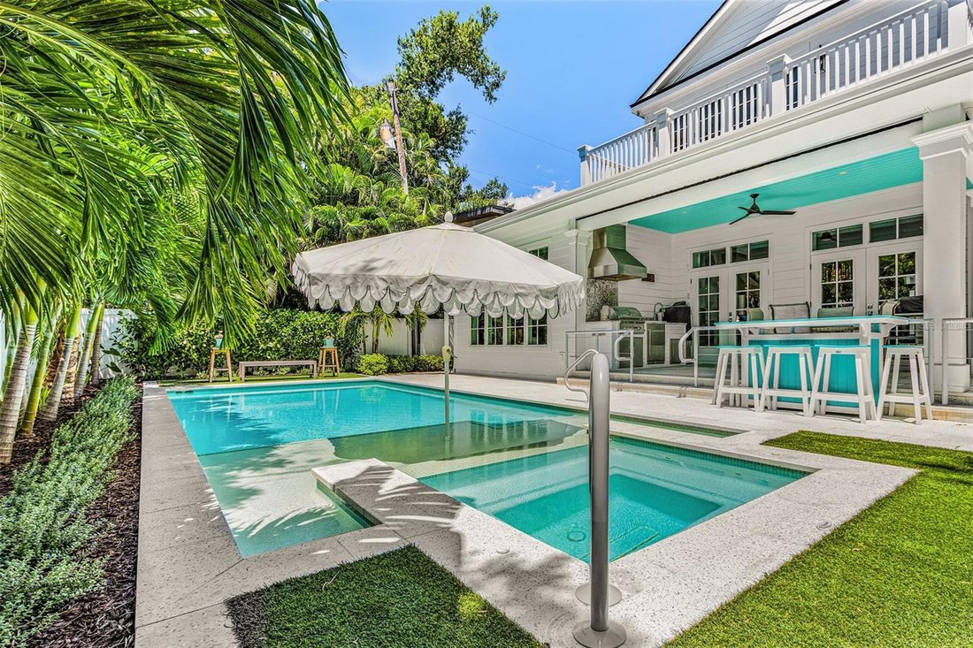 House in Sarasota, Florida, United States 4 - 18663085