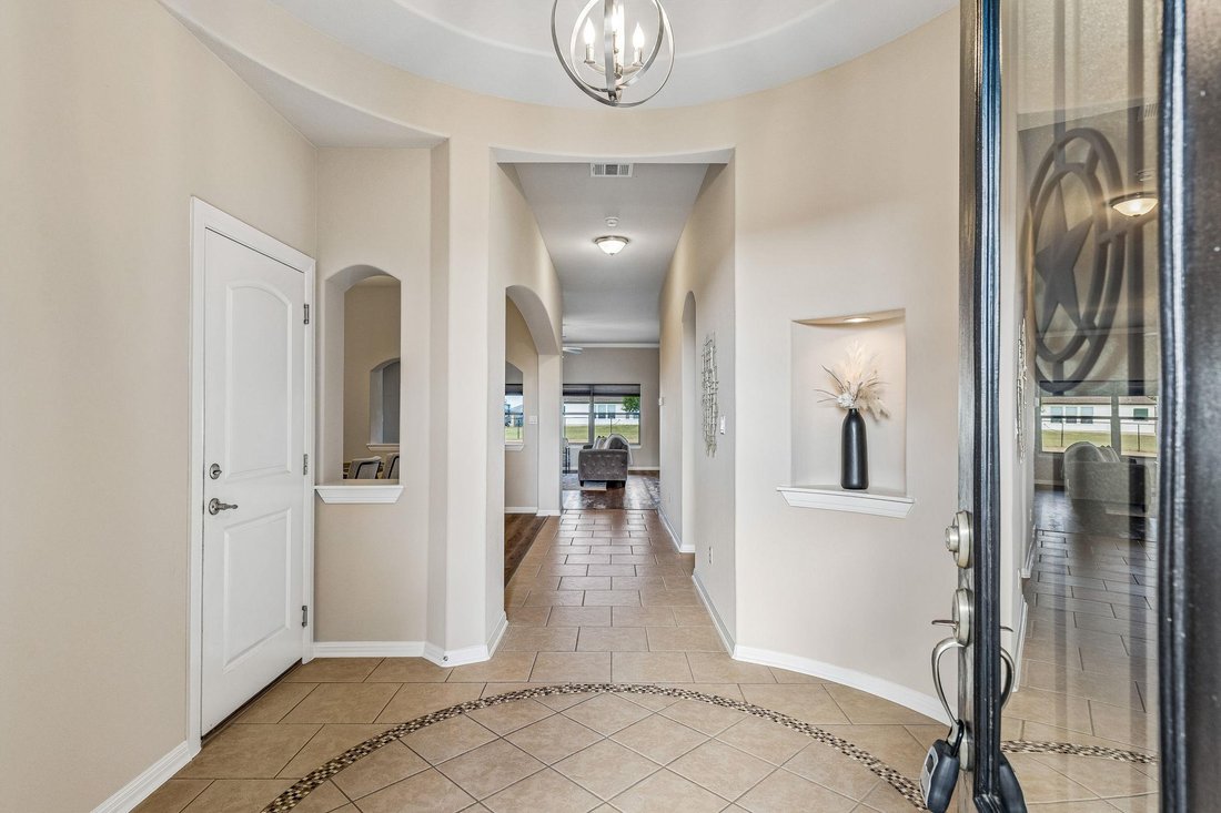 House in Liberty Hill, Texas, United States 4 - 18663551
