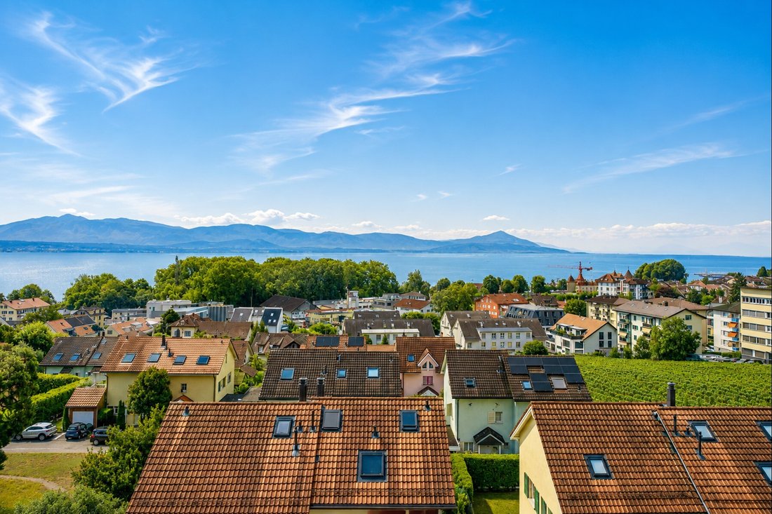 Mont-sur-Rolle, Vaud, Switzerland 2 - 18665313