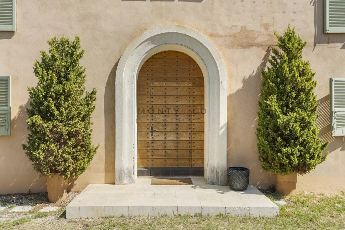 Villa in Menton, Provence-Alpes-Côte d'Azur, France 2 - 16202986