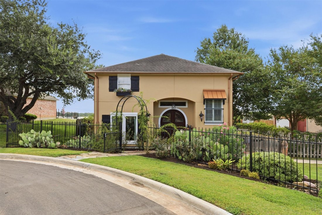 House in Brenham, Texas, United States 2 - 18659500