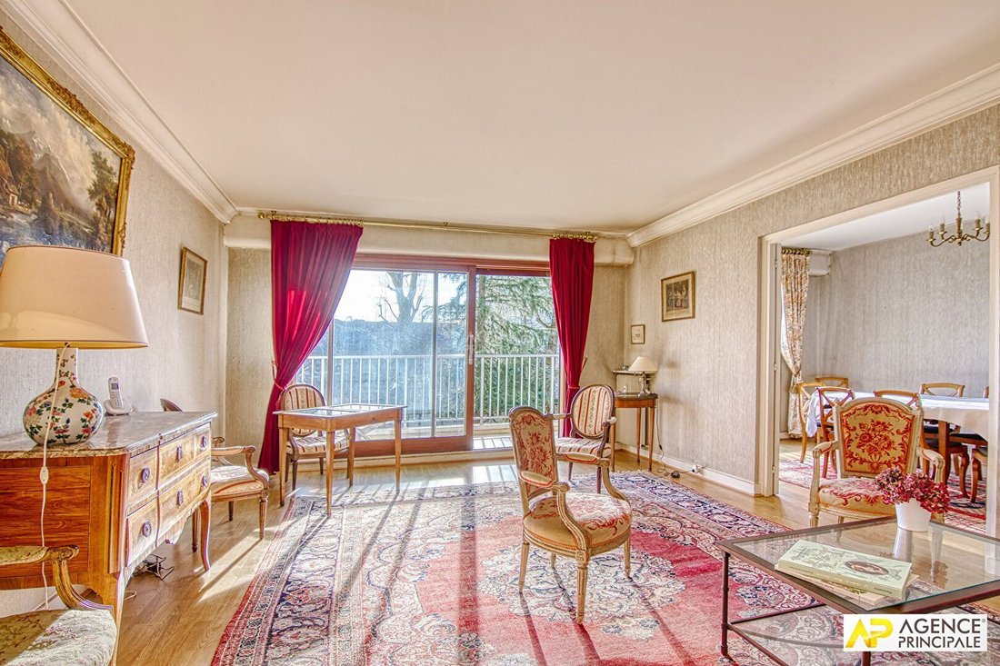 Apartment in Domaine National du Château, Versailles, France 2 - 18660362