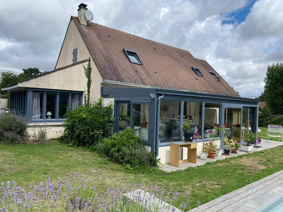 House in Grosrouvre, Ile-de-France, France 1 - 16115974