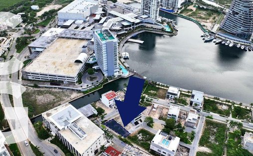 Land in Cancún, Quintana Roo, Mexico 1
