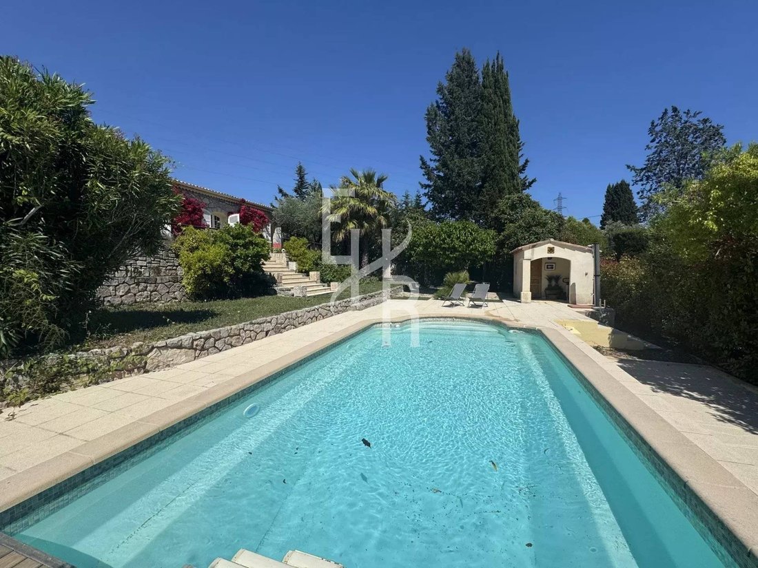 Villa in Mougins, Provence-Alpes-Côte d'Azur, France 5 - 18037144