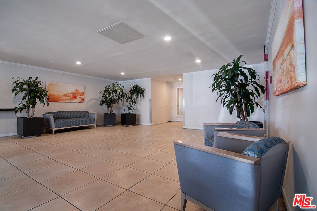 Marina del Rey, California, United States 4 - 18664304