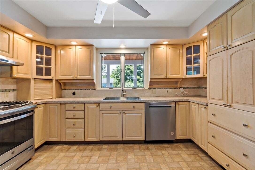 House in South Kingstown, Rhode Island, United States 3 - 18665950