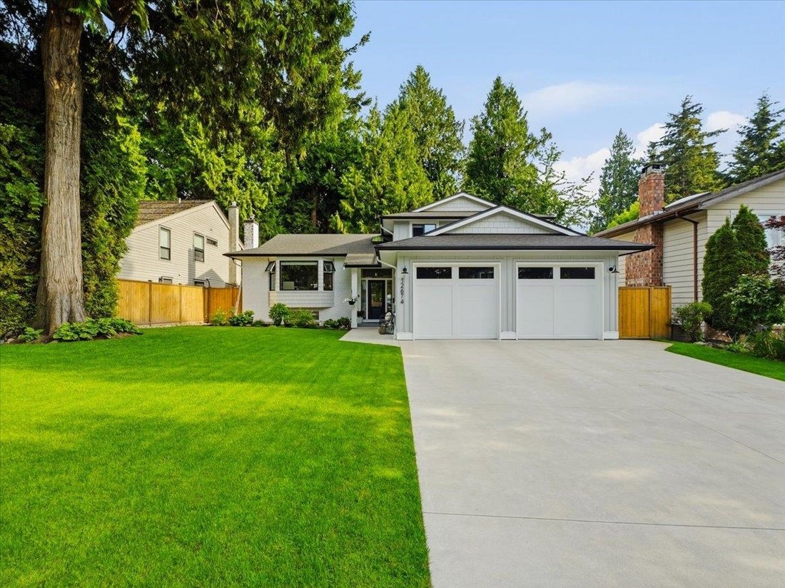 House in Surrey, British Columbia, Canada 2 - 18670459