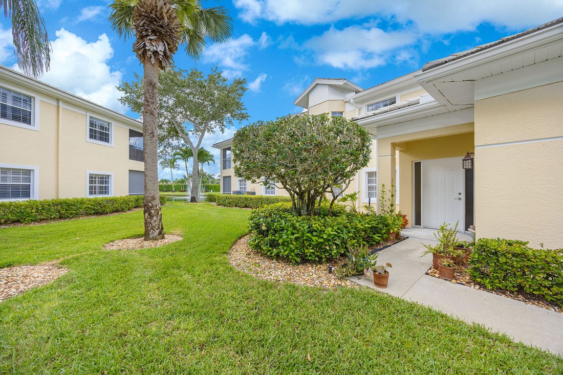 Condo in Naples, Florida, United States 4 - 18666439