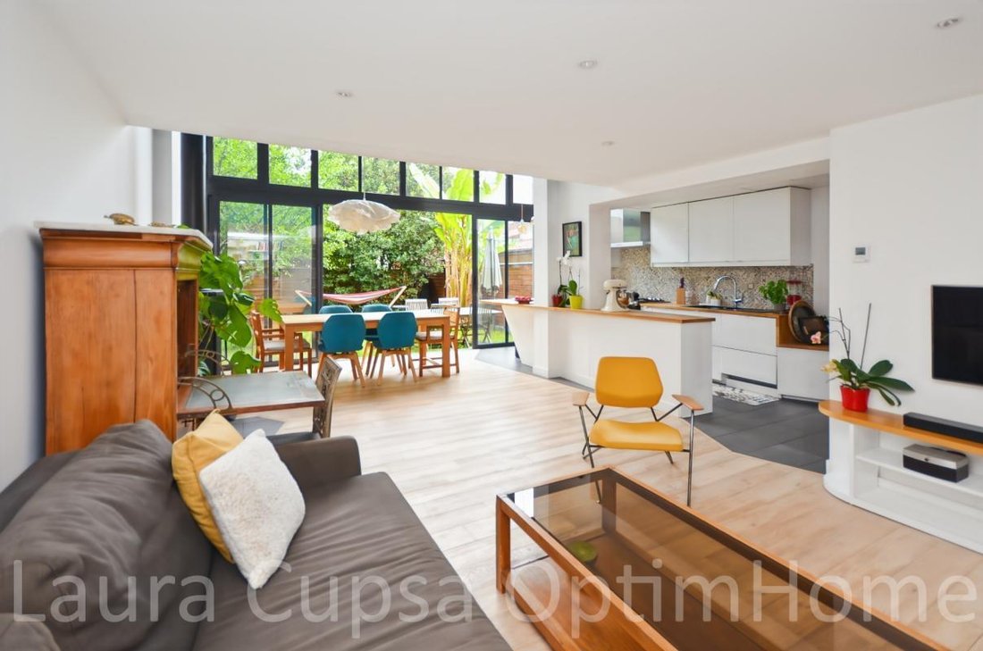 House in La Faiencerie-Le Clos Saint Cyr, Bourg-la-Reine, France 1 - 18016951