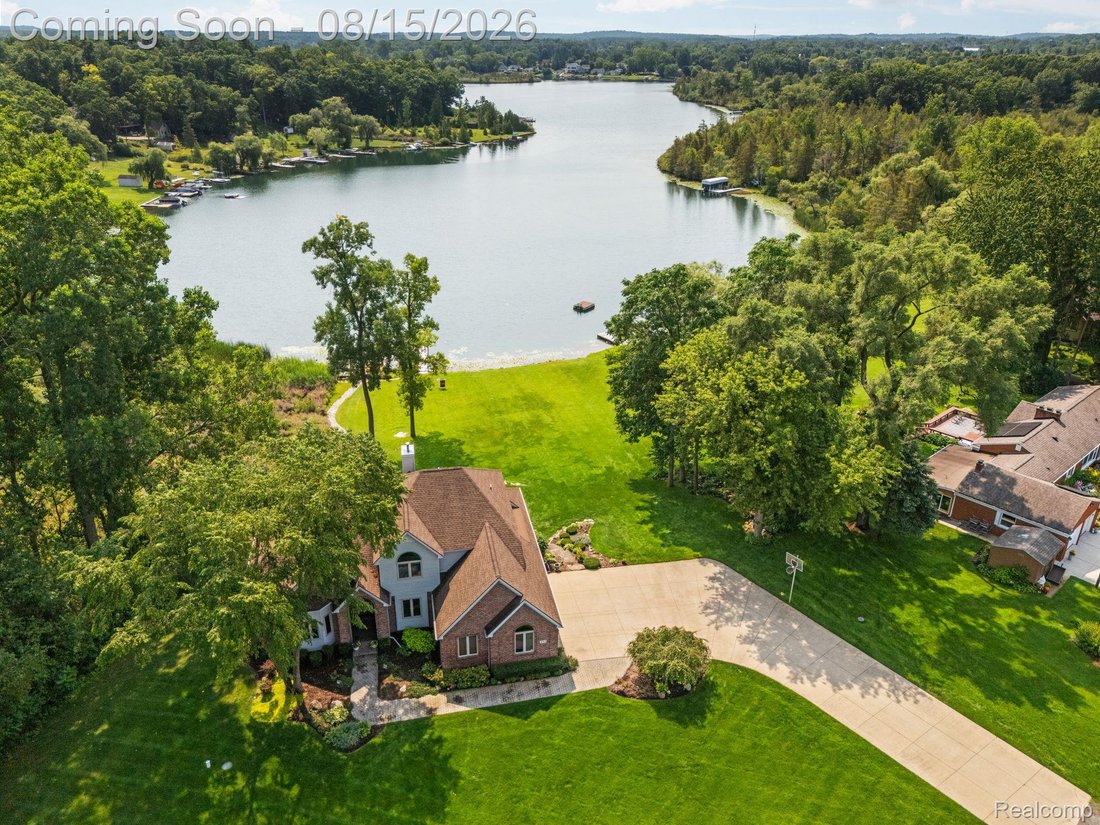 House in Highland Charter Township, Michigan, United States 3 - 18666086