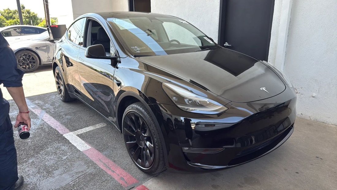 Suv in Azusa, CA, United States 1 - 18664881