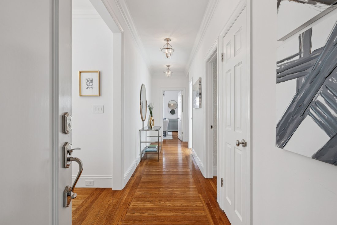 Condo in San Francisco, California, United States 4 - 18666460