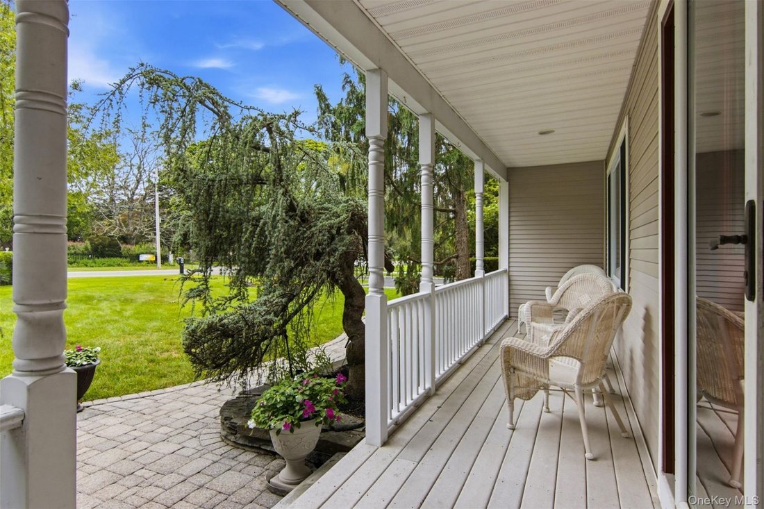House in Setauket- East Setauket, New York, United States 2 - 18665276