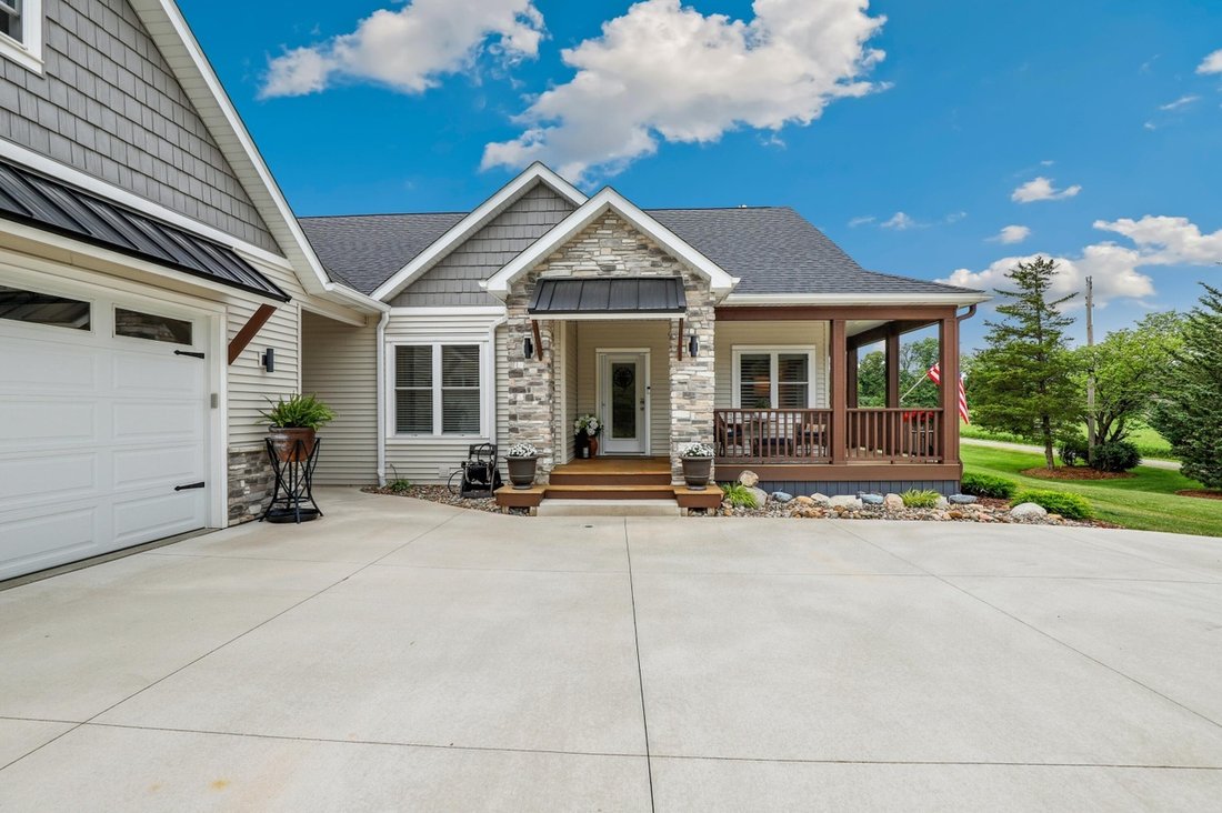 House in Woodville, Indiana, United States 2 - 18667814