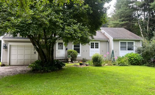 House in Washington, Connecticut, United States 1