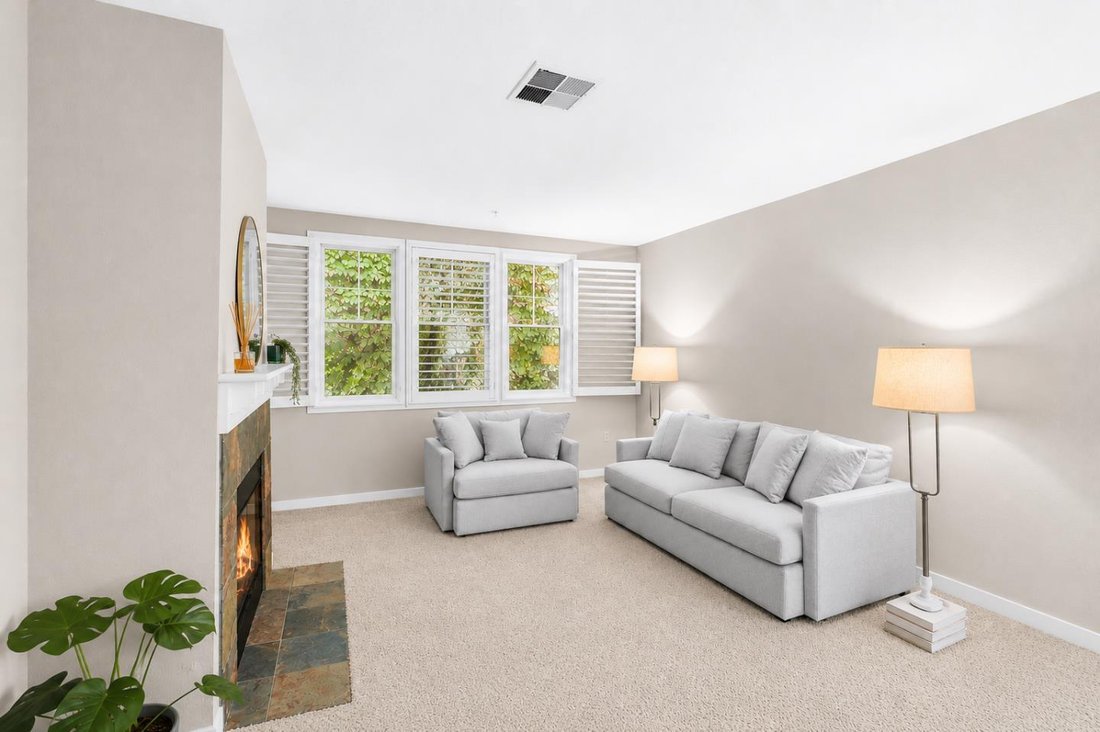Condo in San Mateo, California, United States 5 - 18659177