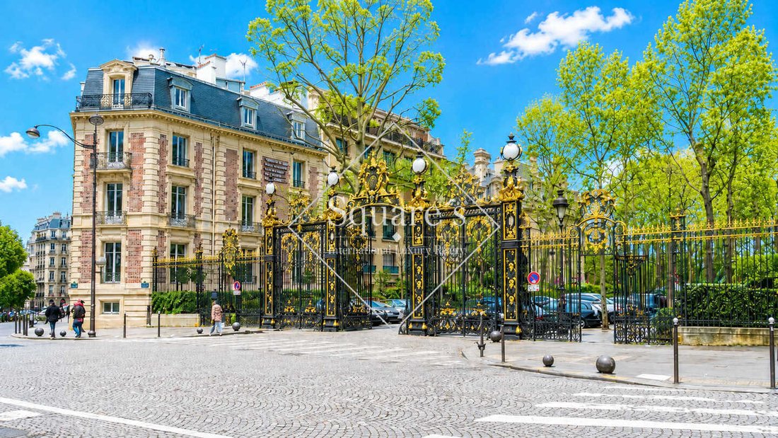Apartment in La Fourche-Guy Môquet, Paris 17e Arrondissement, Paris 1 - 18672476