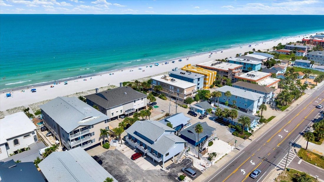 Eigentumswohnung in Indian Shores, Florida, Vereinigte Staaten 1 - 18653895