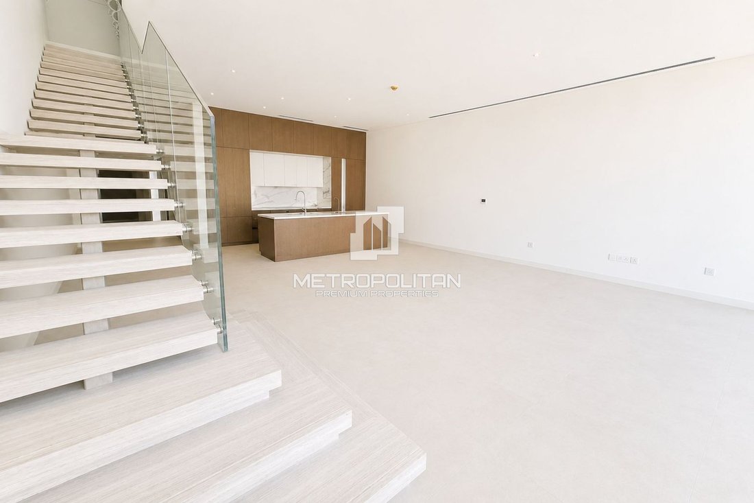 Townhouse in Ras Al Khor Industrial Area, Dubai, United Arab Emirates 3 - 18644602
