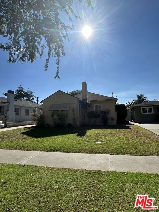 House in Los Angeles, California, United States 1 - 18670611