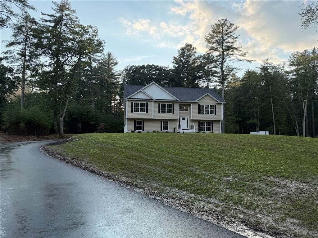 House in Coventry, Rhode Island, United States 2 - 18665943
